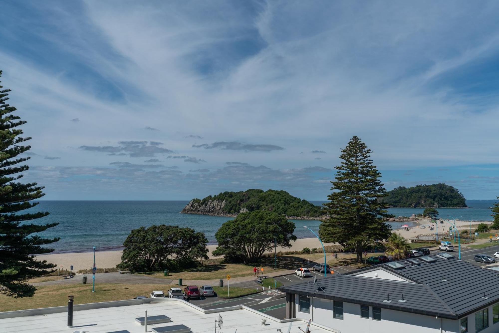 Ocean View Beach Escape - Top Floor Apartments, Mt Maunganui Base Mount Maunganui Oda fotoğraf
